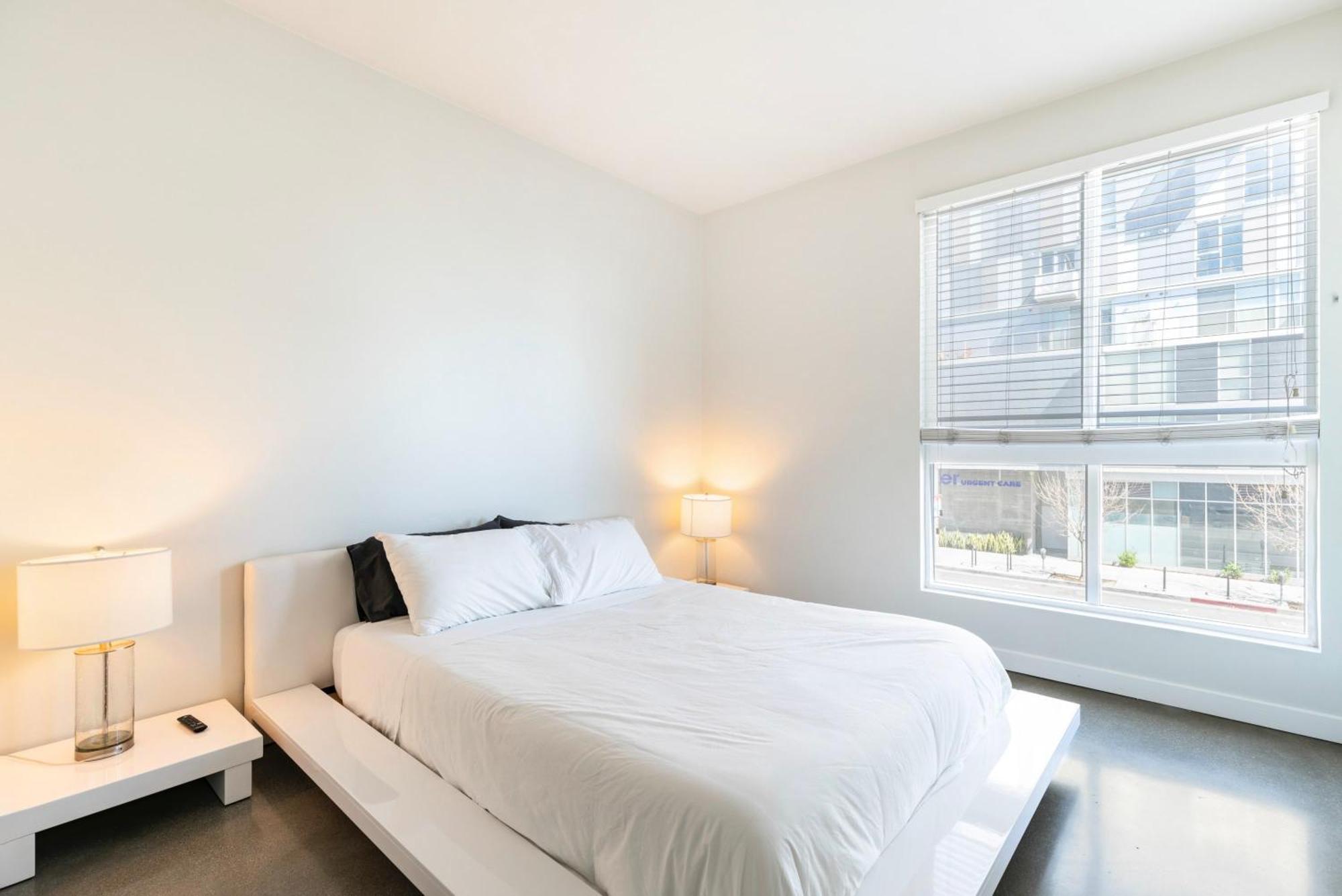 New 2Br Luxury Apartment Hollywood ロサンゼルス エクステリア 写真